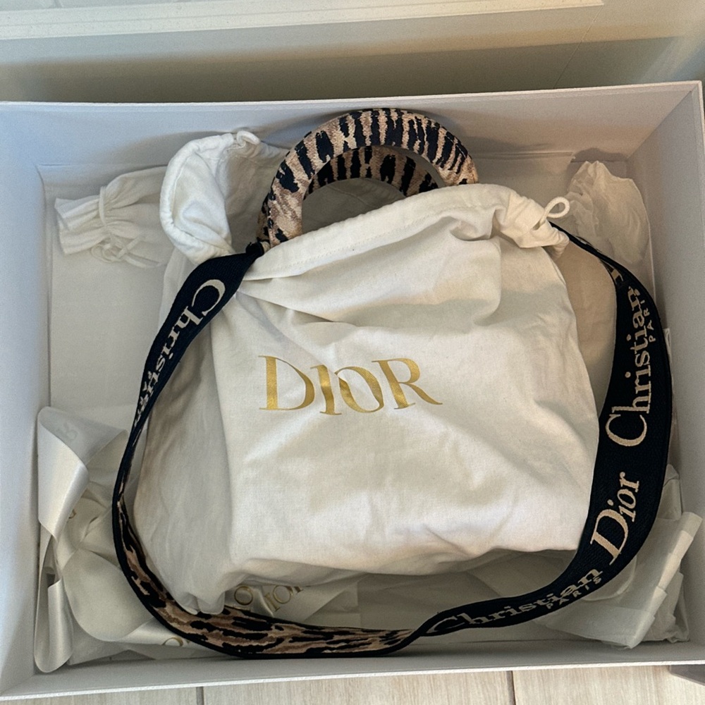 Christian Dior Bolso Lady D-Lite Lienzo Bordado Mediano - Picture 9 of 12